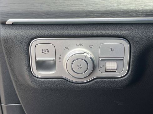 Certified 2023 Mercedes-Benz GLS 450 4MATIC image 31