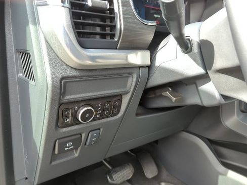 Used 2025 Ford F150 Lariat w/ Equipment Group 501A Mid AWD/4WD image 14