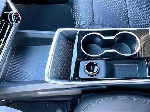 New 2026 Chevrolet Equinox LT image 8