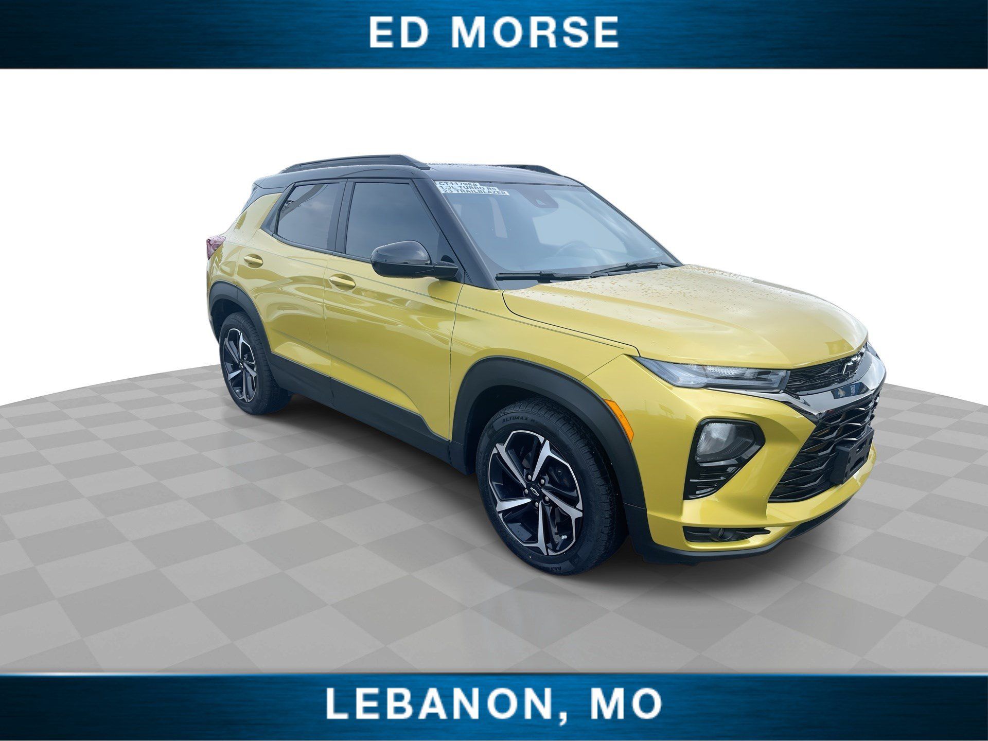 Used 2023 Chevrolet TrailBlazer RS w/ Sun and Liftgate Package FWD image 2