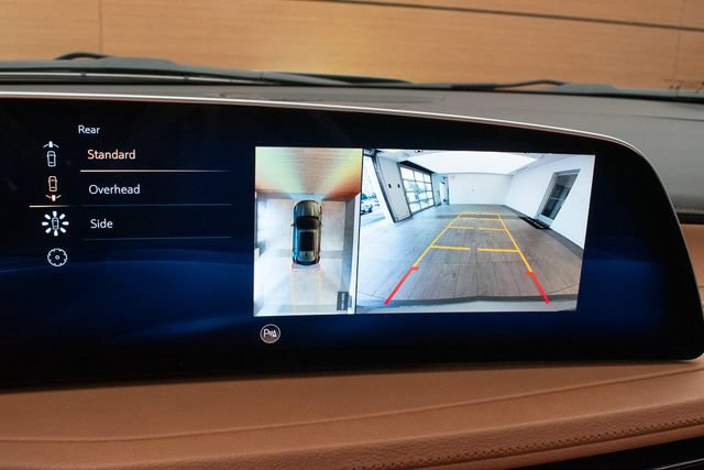 Certified 2025 Cadillac XT4 Sport AWD/4WD image 30