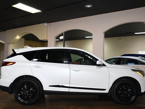 Used 2025 Acura RDX SH-AWD image 52