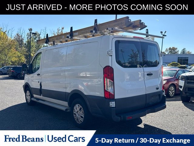 Used 2015 Ford Transit 250 130 Low Roof w/ Exterior Upgrade Package RWD image 6