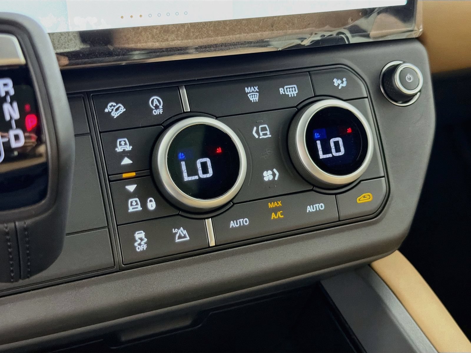 New 2026 Land Rover Defender 110 S AWD/4WD image 15