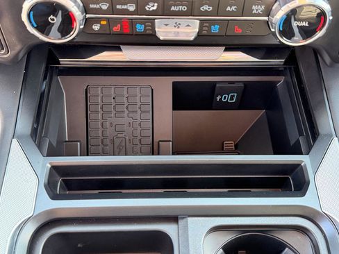 Used 2025 Ford F250 Platinum image 22