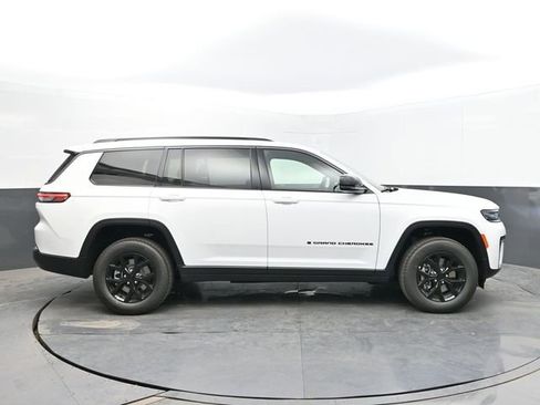 New 2026 Jeep Grand Cherokee L 4WD image 6