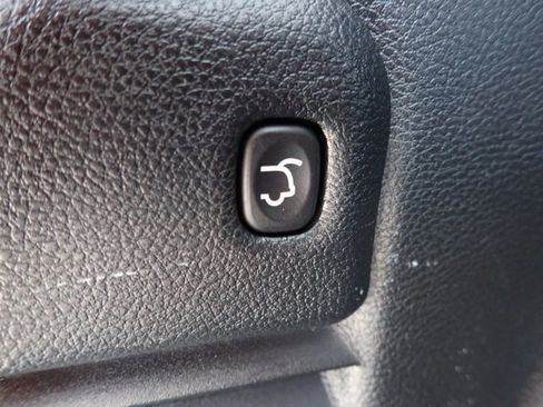 Used 2019 Jeep Grand Cherokee Limited w/ Trailer Tow Group IV image 8