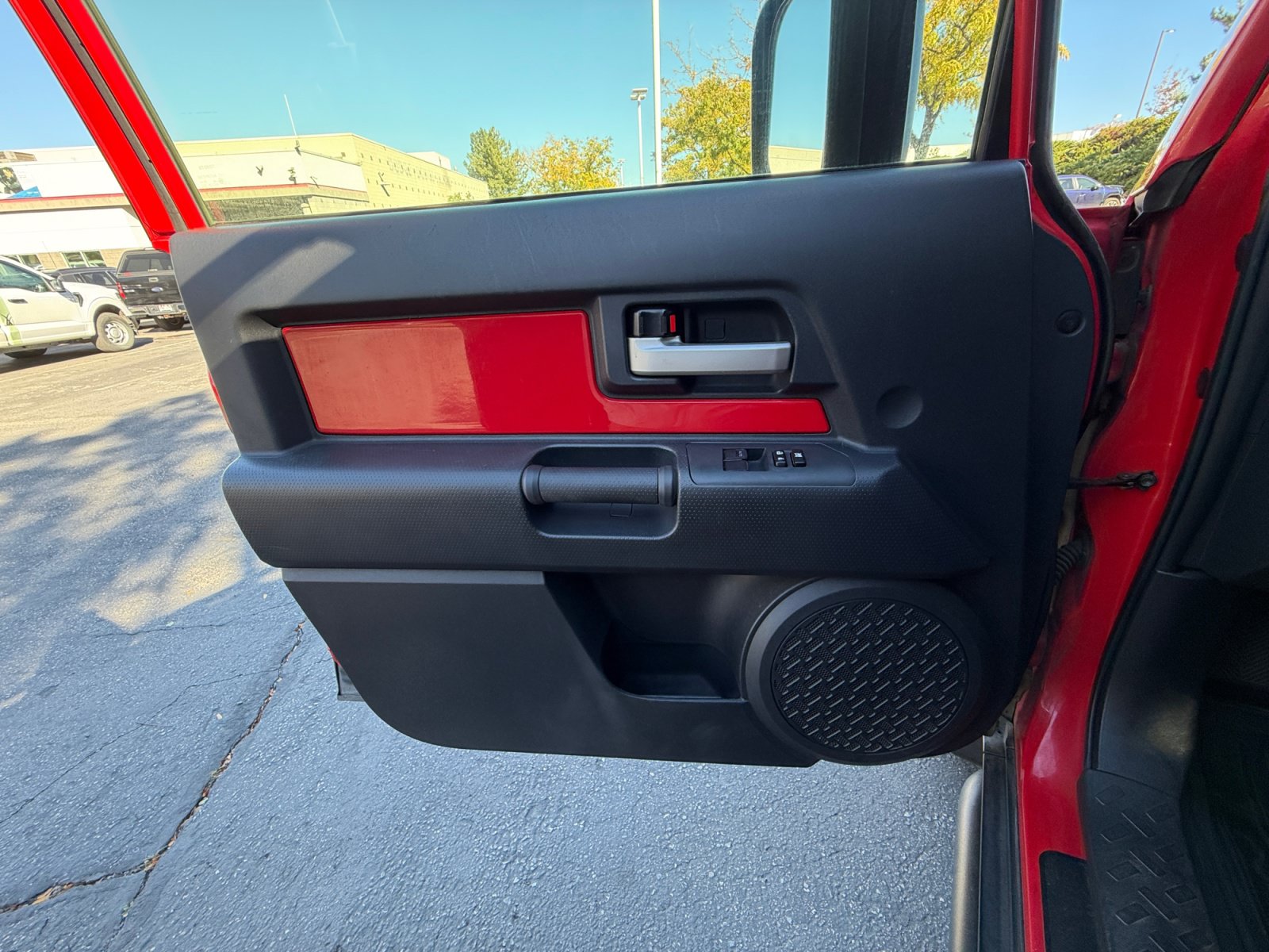 Used 2012 Toyota FJ Cruiser 4WD w/ Trail Teams Special Edition image 17