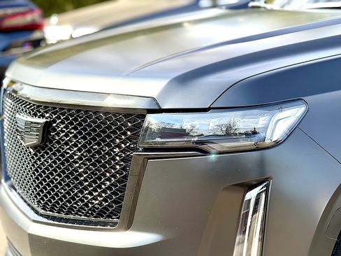 Used 2021 Cadillac Escalade Sport Platinum image 9