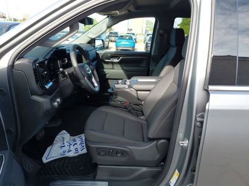 New 2026 GMC Sierra 1500 SLE w/ Max Trailering Package image 23