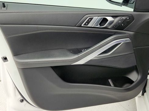 Used 2023 BMW X6 xDrive40i w/ M Sport Package image 11