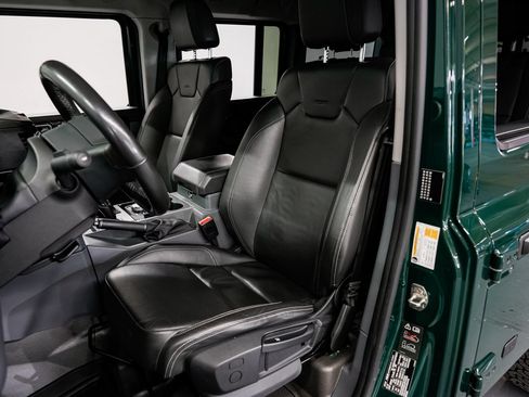 Used 2024 INEOS Grenadier Station Wagon AWD/4WD image 22