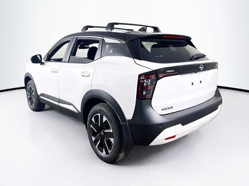 New 2026 Nissan Kicks SV w/ Cold Weather Package image 7