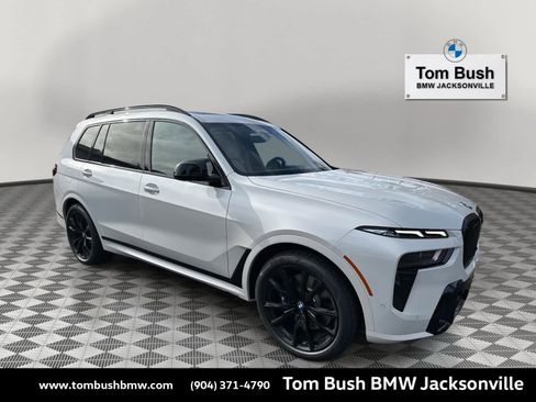 New 2026 BMW X7 M60i image 1