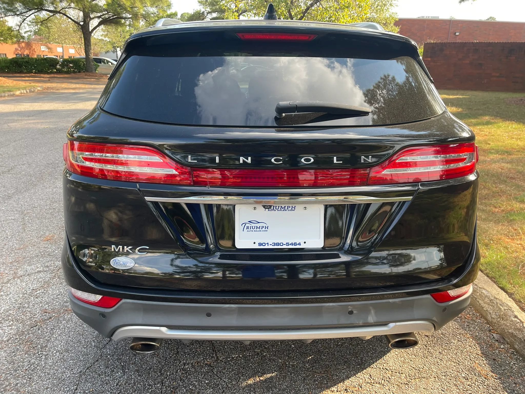 Used 2019 Lincoln MKC Reserve w/ MKC Climate Package AWD/4WD image 4