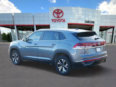 Used 2025 Volkswagen Atlas Cross Sport SE image 6