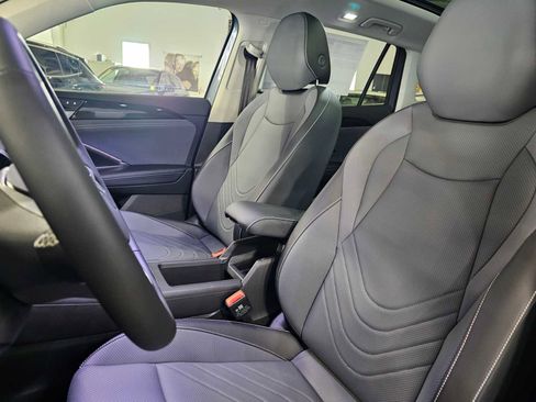 New 2026 Volkswagen Tiguan SE image 22