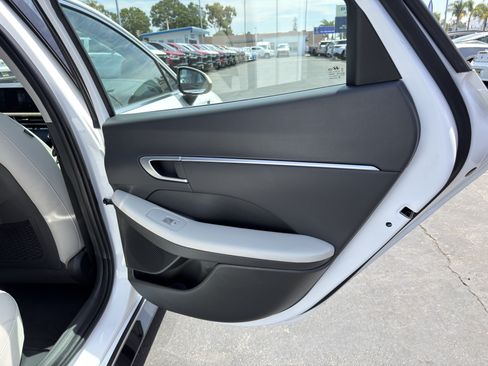Used 2024 Hyundai Sonata SEL FWD image 13