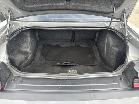 Used 2023 Dodge Challenger SXT image 8