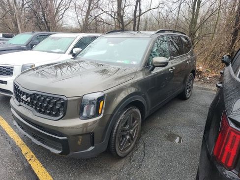 Used 2024 Kia Telluride EX X-Line image 2