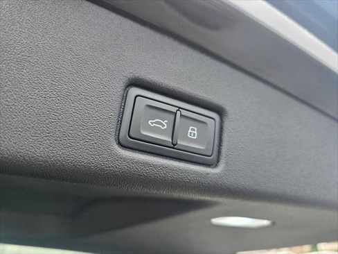 Certified 2025 Audi Q5 Premium w/ Premium Plus AWD/4WD image 15