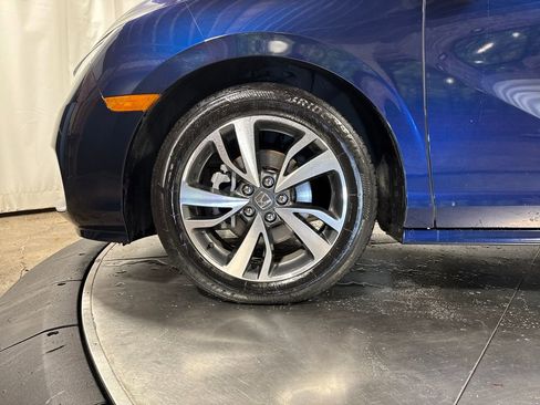 Certified 2023 Honda Odyssey Touring image 2