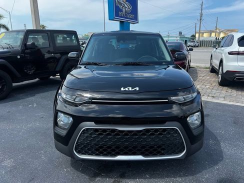 Used 2022 Kia Soul LX w/ Technology Package FWD image 11