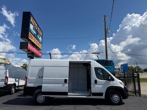 Used 2025 RAM ProMaster 3500 w/ Convenience Group FWD image 5