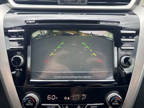 Used 2016 Nissan Murano SV AWD/4WD image 17