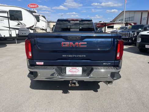 Used 2022 GMC Sierra 3500 SLT w/ SLT Premium Package image 11