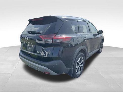 Used 2021 Nissan Rogue SV AWD/4WD image 2