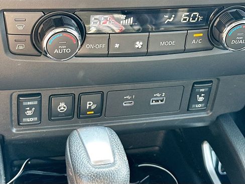 Certified 2024 Nissan Frontier SL w/ Technology Package image 29