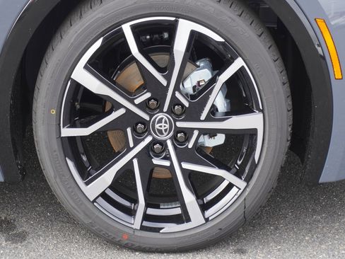 New 2026 Toyota Prius Plug-In Hybrid image 5