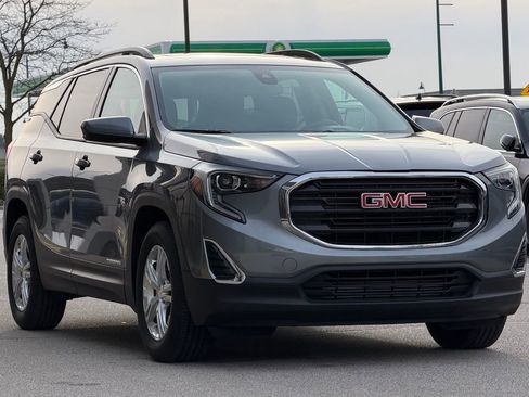 Used 2020 GMC Terrain SLE w/ Driver Convenience Package FWD image 14