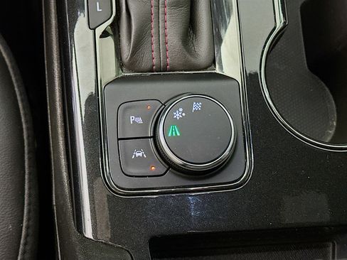 Used 2020 Chevrolet Blazer RS image 25