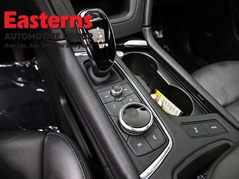 Used 2022 Cadillac XT5 Premium Luxury AWD/4WD image 13