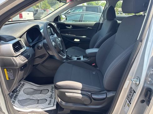 Used 2018 Kia Sorento AWD image 13