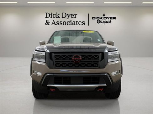 Used 2023 Nissan Frontier Pro-X w/ Pro Convenience Package image 9