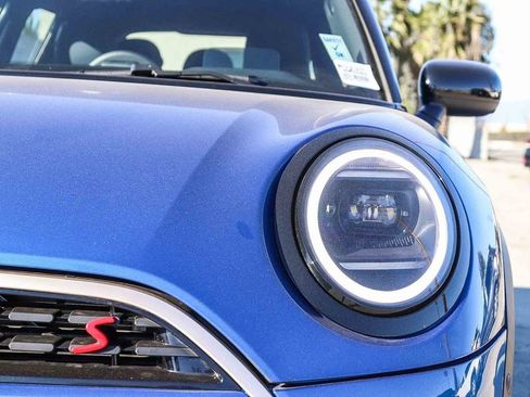 Used 2025 MINI Cooper S image 8