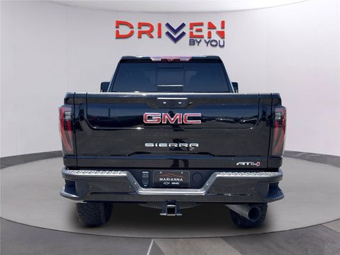 Used 2024 GMC Sierra 3500 AT4 w/ AT4 Premium Plus Package AWD/4WD image 5