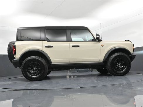 Used 2025 Ford Bronco Badlands AWD/4WD image 33