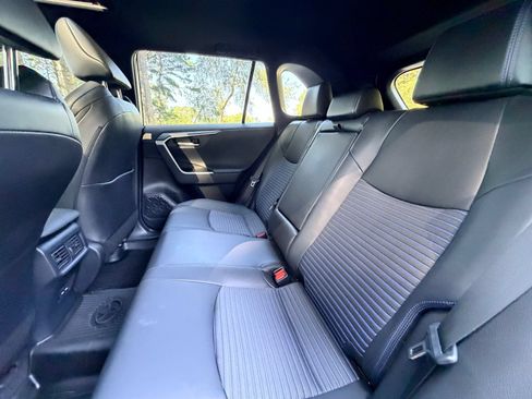 Used 2023 Toyota RAV4 XSE AWD/4WD image 13