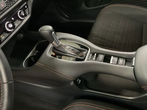 Used 2023 Honda HR-V Sport image 18