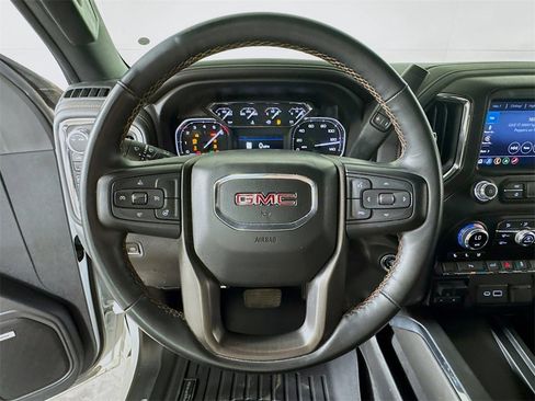 Used 2023 GMC Sierra 2500 AT4 w/ AT4 Preferred Package image 9