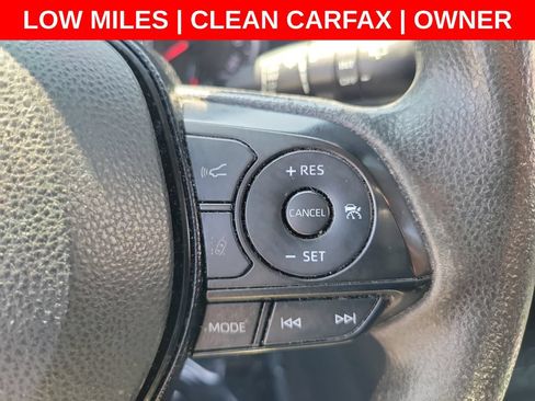 Used 2021 Toyota RAV4 XLE w/ Carpet Mat Package (TMS) FWD image 27