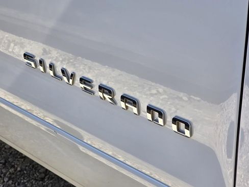 Used 2018 Chevrolet Silverado 1500 LT w/ All Star Edition AWD/4WD image 5