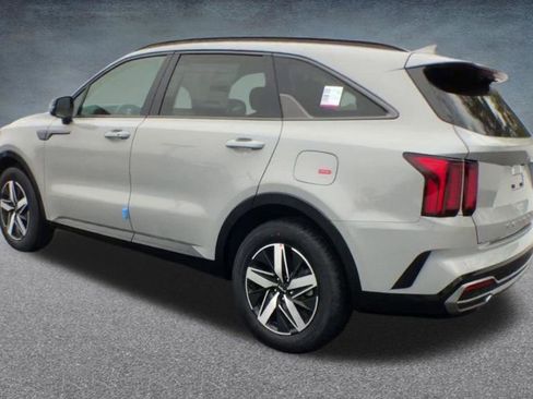 Used 2022 Kia Sorento EX w/ Panoramic Sunroof Package image 17