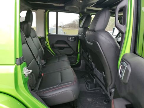 Used 2025 Jeep Wrangler Unlimited Rubicon image 23