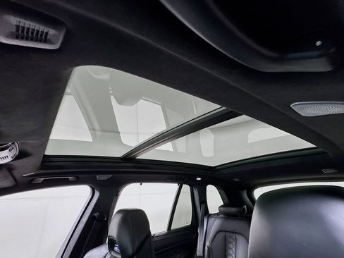 Used 2023 BMW X5 M xDrive w/ Competition Package image 6