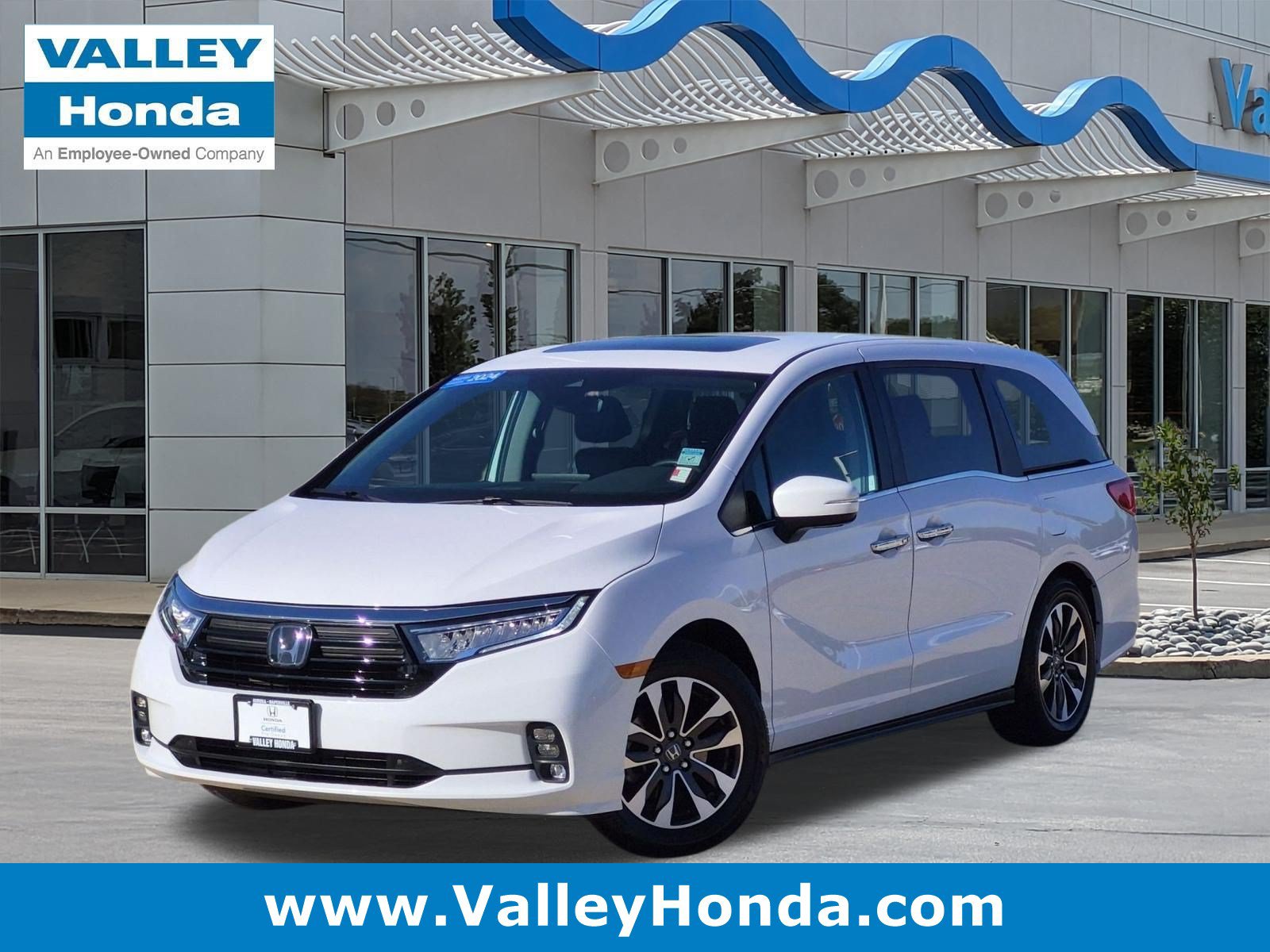 Certified 2024 Honda Odyssey EX-L image 1
